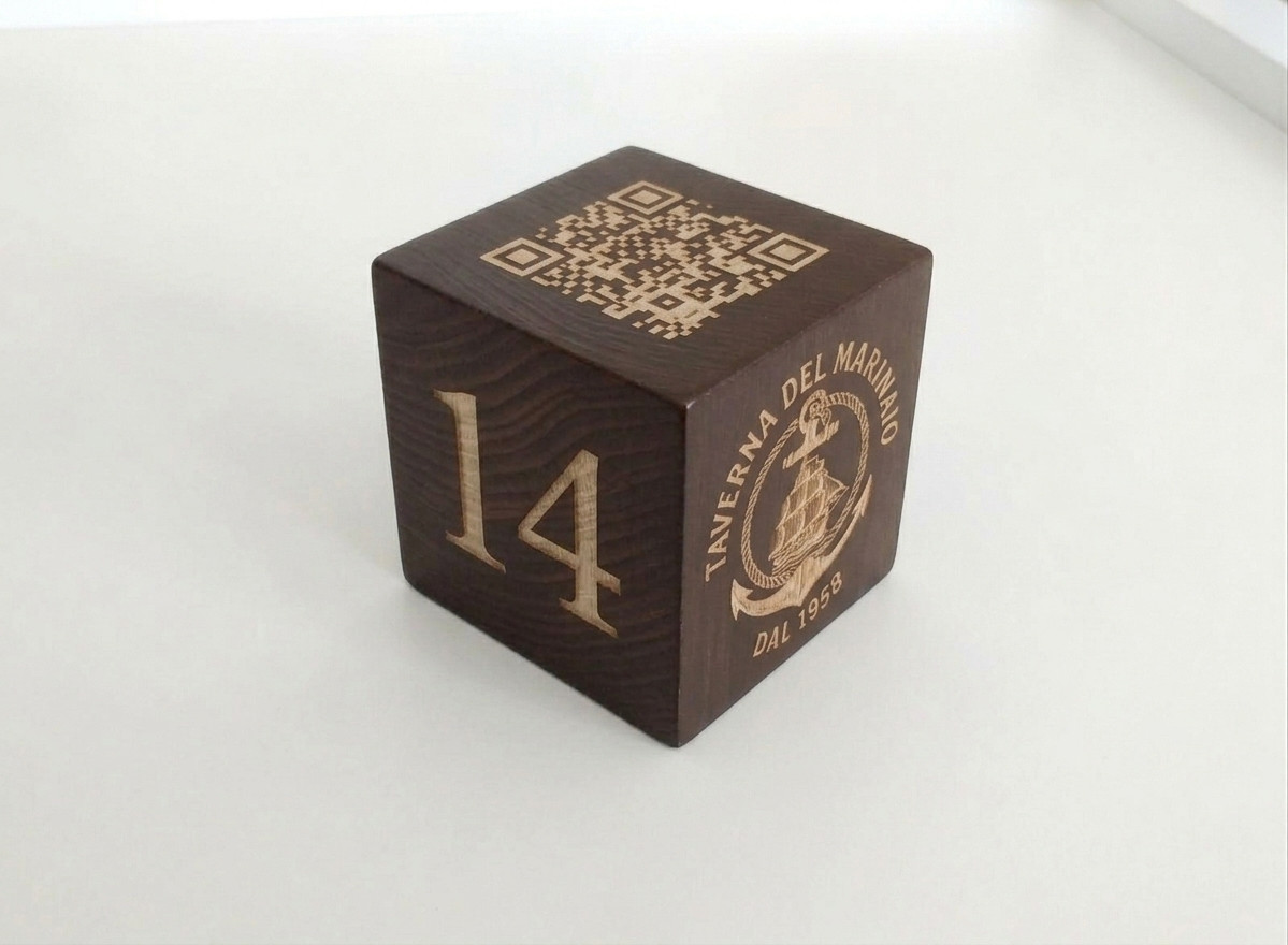 qrcode legno tavolo ristorante